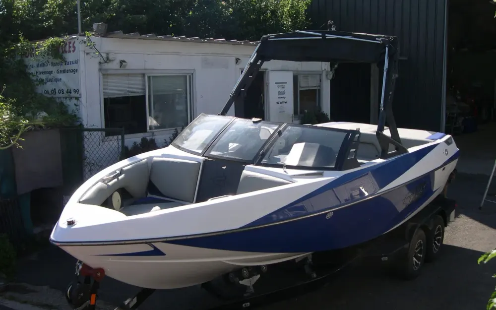 AxisAxis T 22