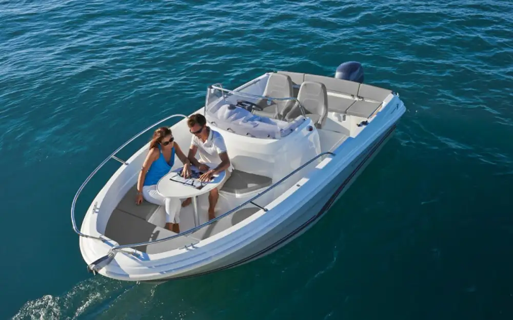 JeanneauCap Camarat 5.5 CC