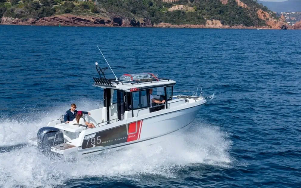 slider 3 Jeanneau Merry Fisher 795