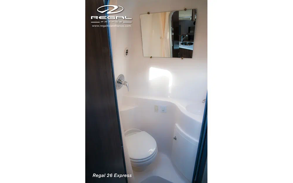 slider 4 Regal 26 Express