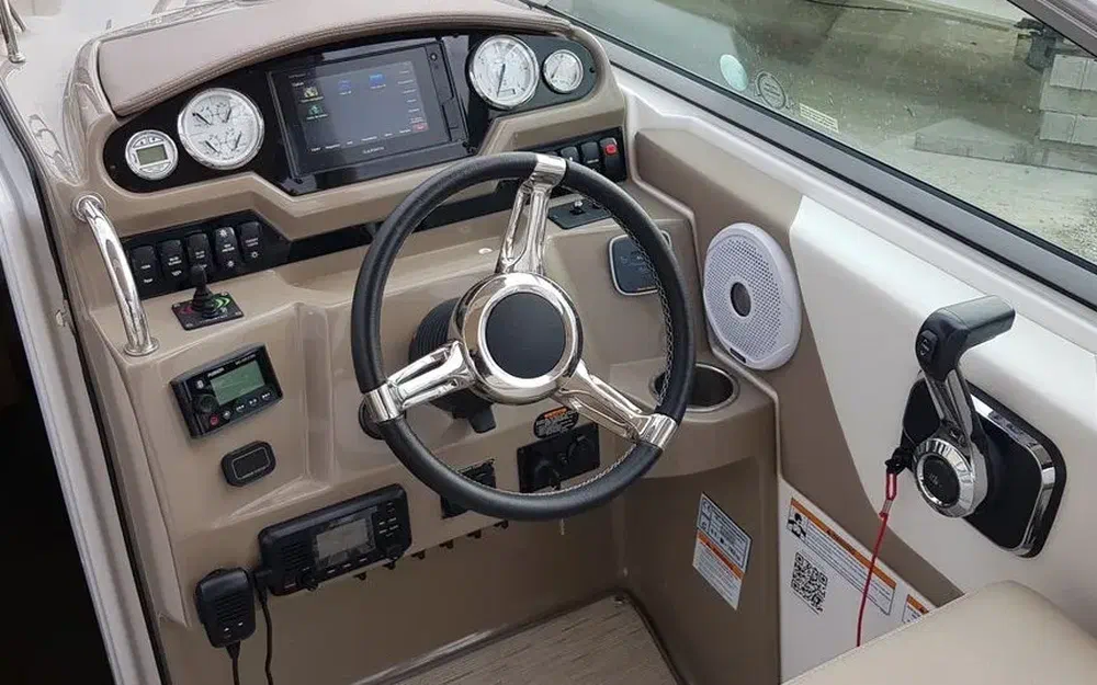 slider 3 Regal 26 Express