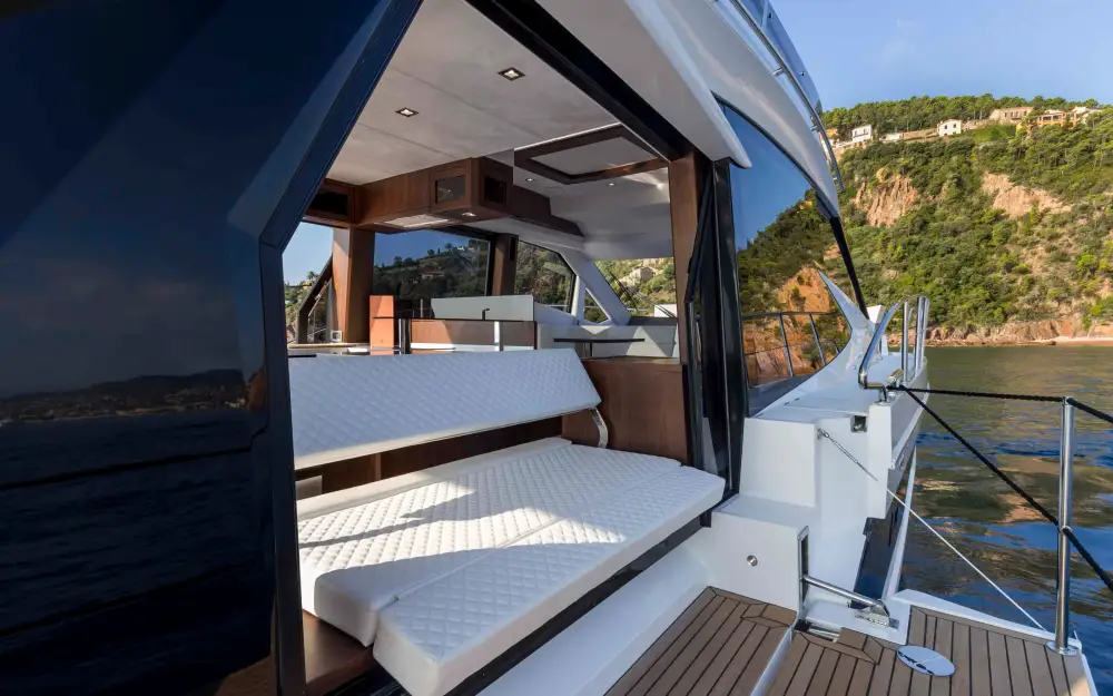 slider 9 Galeon  500 Fly