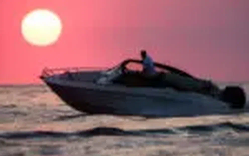 slider 0 Parker 630 Bow Rider