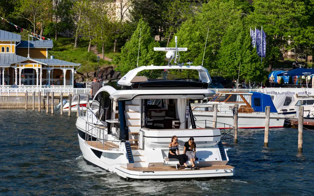 slider 2 Galeon  470 Sky