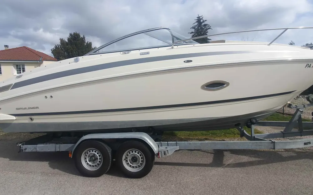 BaylinerBayliner 742 Cuddy