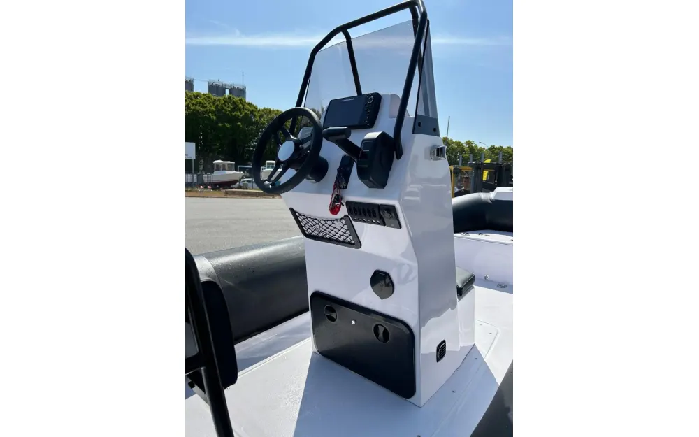 slider 4 Evok Marine Evok 18 Fishing