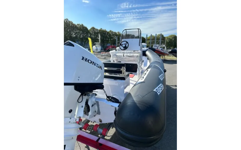 slider 4 Evok Marine Evok 21 Fishing