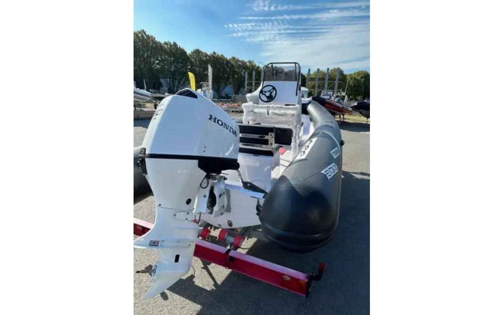 slider 5 Evok Marine Evok 21 Fishing