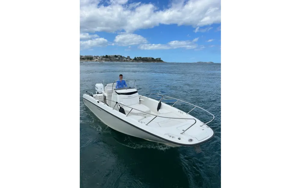 slider 0 Boston Whaler  270 Dauntless