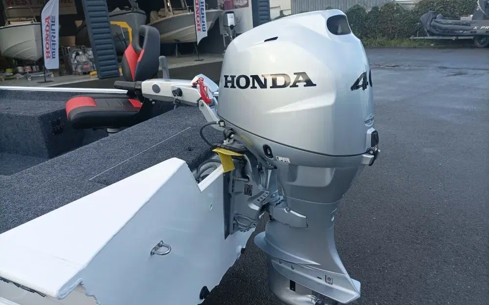 slider 15 Smartliner 450 Bass Boat