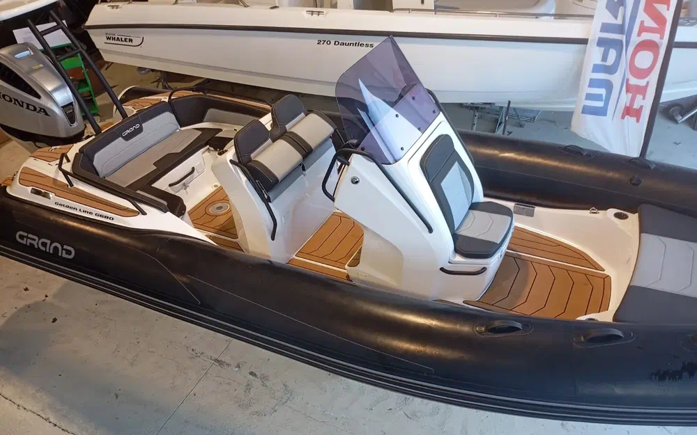 slider 2 Grand Golden Line 680