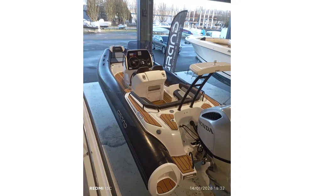 slider 0 Grand Golden Line 680