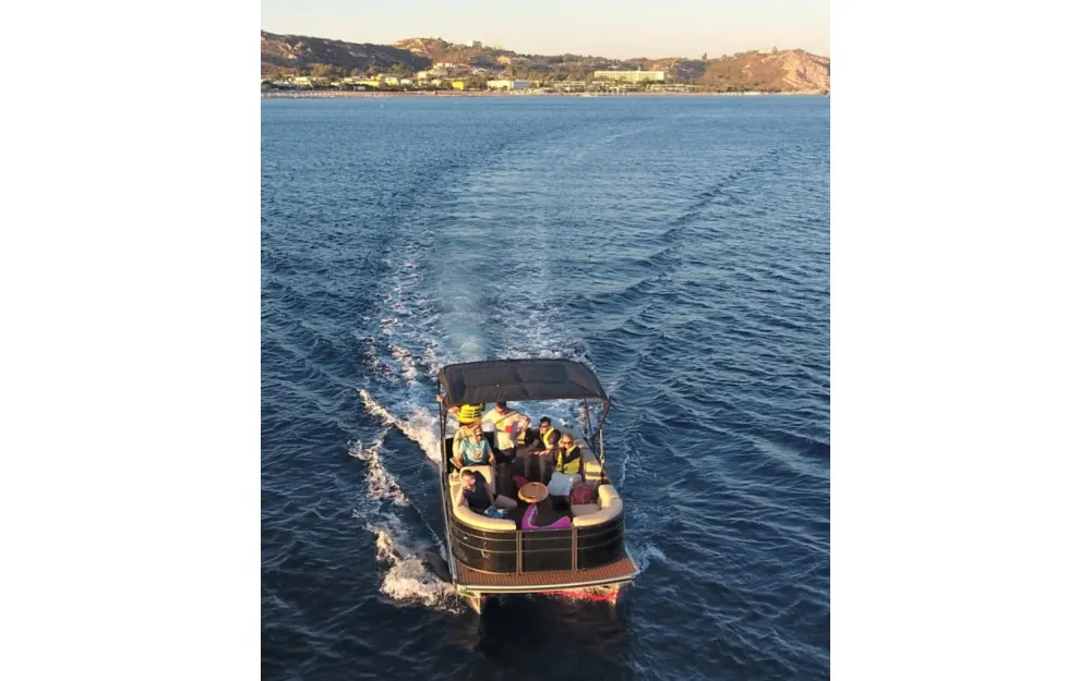 slider 1 Smartliner Pontoon 18