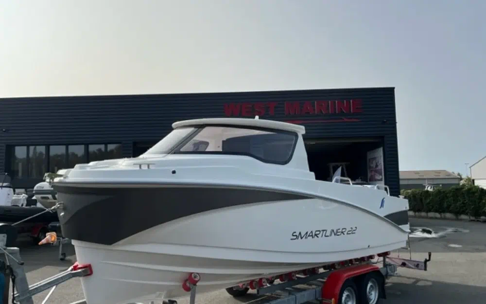 SmartlinerSmartliner 22 Cuddy