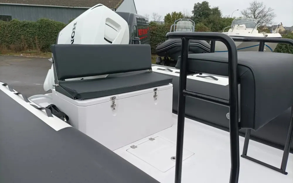 slider 7 Evok Marine Evok 21 Fishing