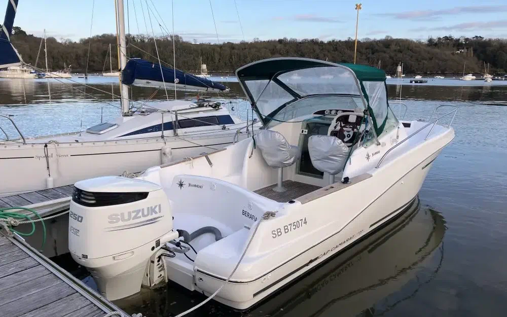 slider 0 Jeanneau Cap Camarat 755