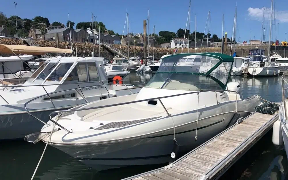 slider 2 Jeanneau Cap Camarat 755