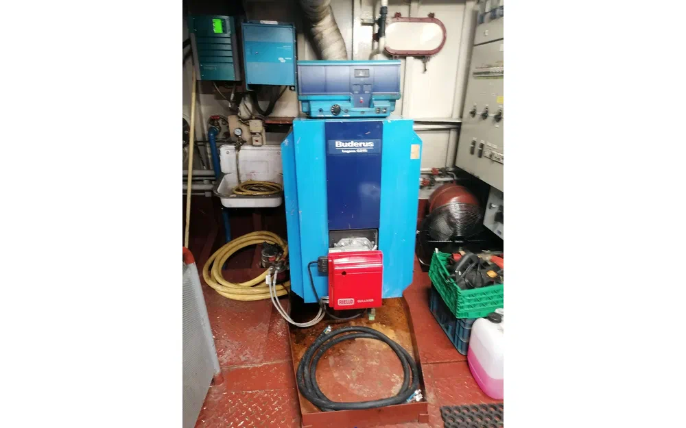 slider 17 Bateau Passagers 150 Pax Restaurant 2 Niveaux