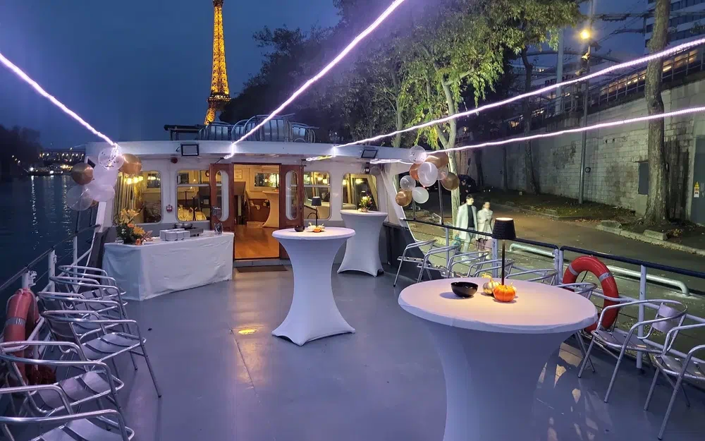 slider 1 Bateau Passagers 150 Pax Restaurant 2 Niveaux