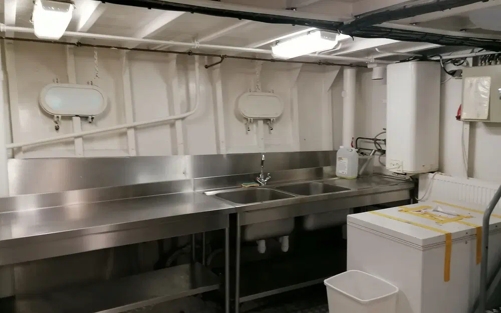 slider 30 Bateau Passagers 150 Pax Restaurant 2 Niveaux