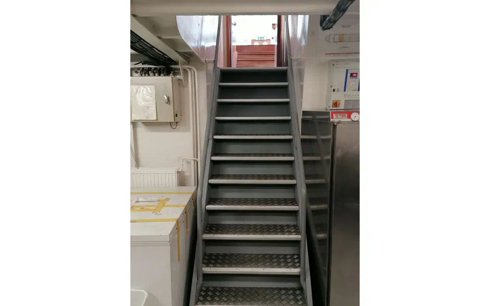 slider 31 Bateau Passagers 150 Pax Restaurant 2 Niveaux