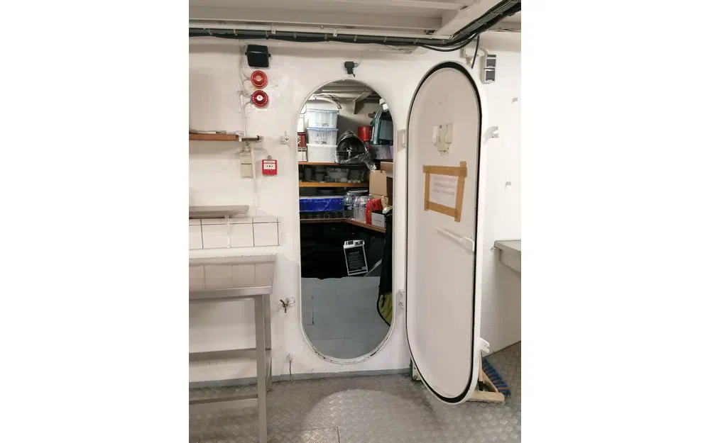 slider 34 Bateau Passagers 150 Pax Restaurant 2 Niveaux