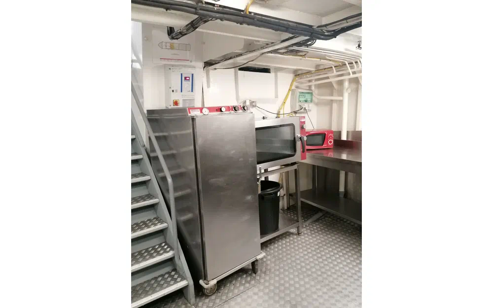 slider 36 Bateau Passagers 150 Pax Restaurant 2 Niveaux