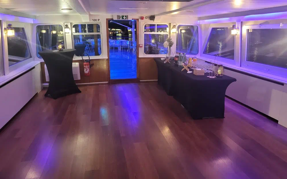 slider 38 Bateau Passagers 150 Pax Restaurant 2 Niveaux