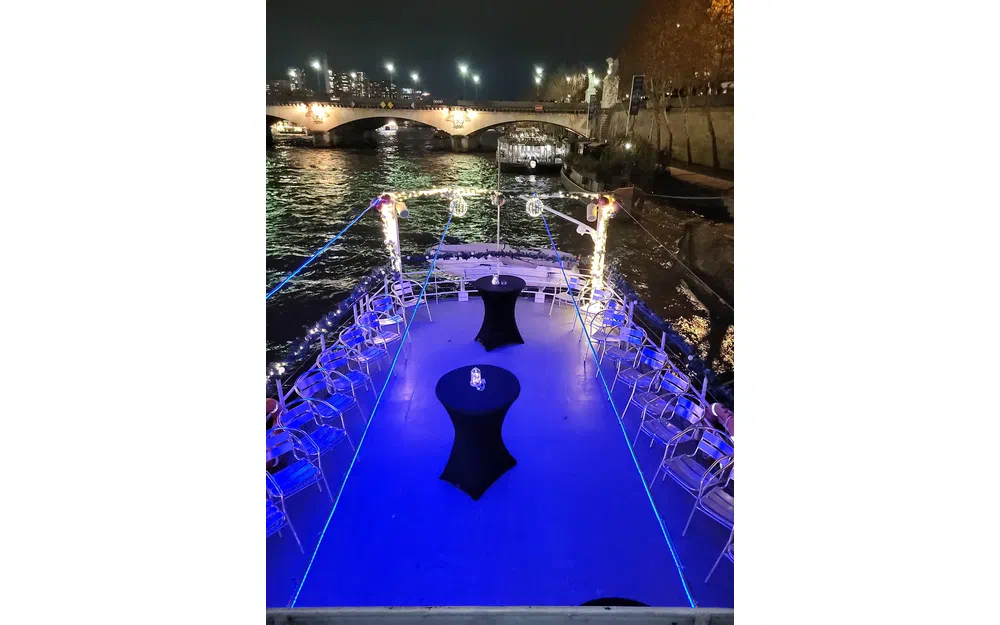 slider 3 Bateau Passagers 150 Pax Restaurant 2 Niveaux