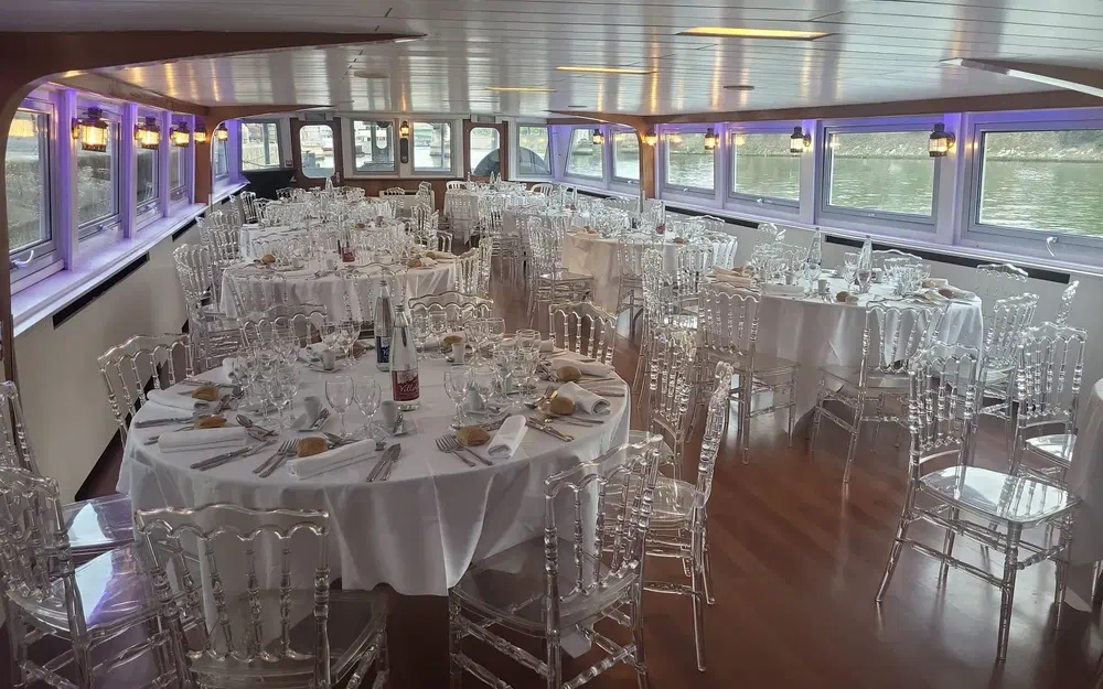 slider 3 Bateau Passagers 150 Pax Restaurant 2 Niveaux