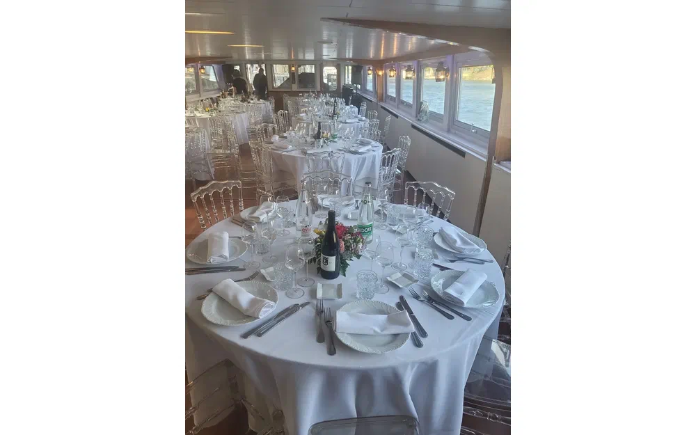 slider 4 Bateau Passagers 150 Pax Restaurant 2 Niveaux