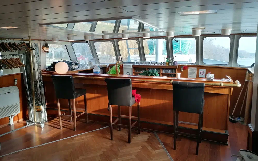 slider 7 Bateau Passagers 150 Pax Restaurant 2 Niveaux