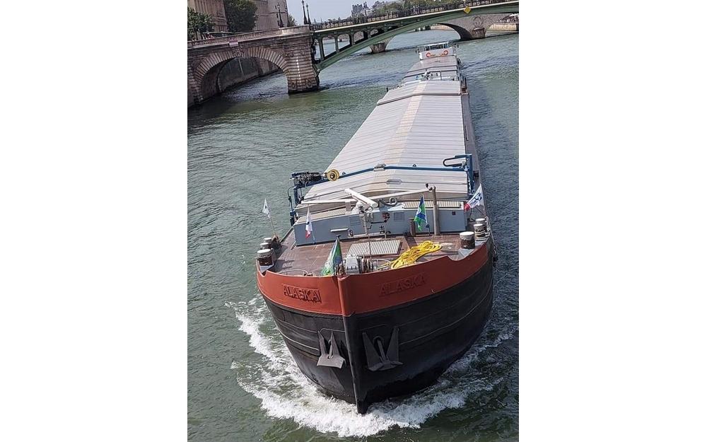 slider 2 Bateau De Fret Acier