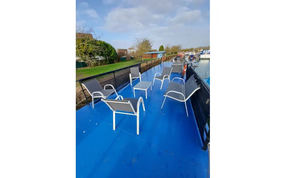 slider 0 Bateau Logement 50m2 2 Cabines + 50m2 Terrasse