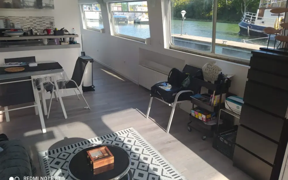 slider 1 Bateau Logement 50m2 2 Cabines + 50m2 Terrasse