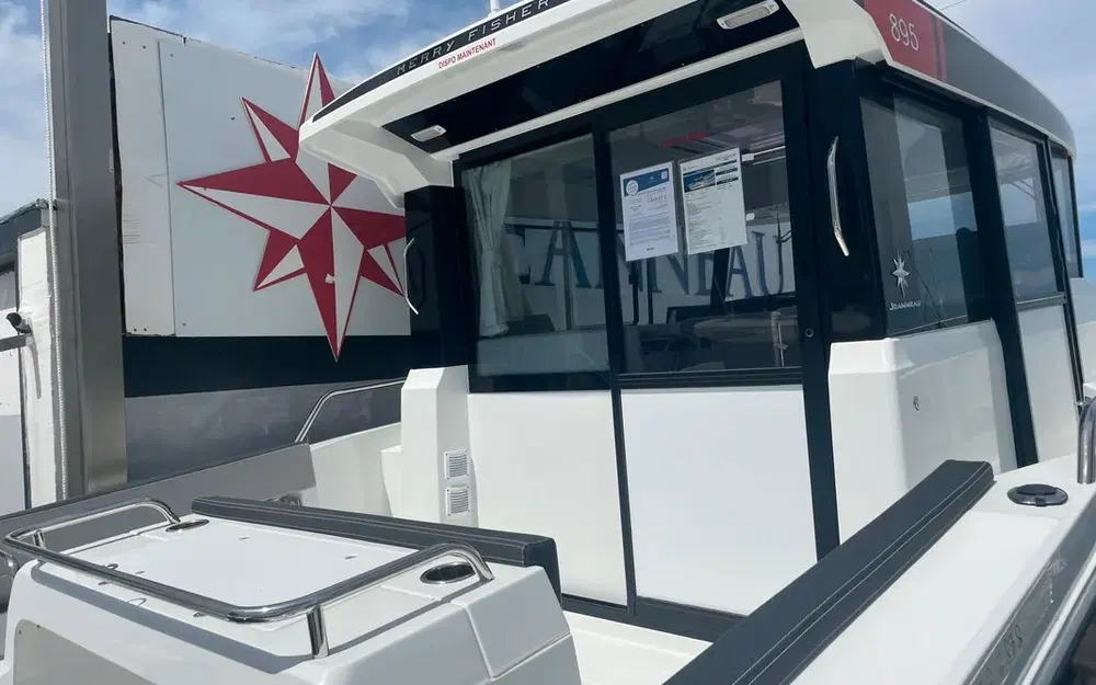 slider 2 Jeanneau Merry Fisher 895