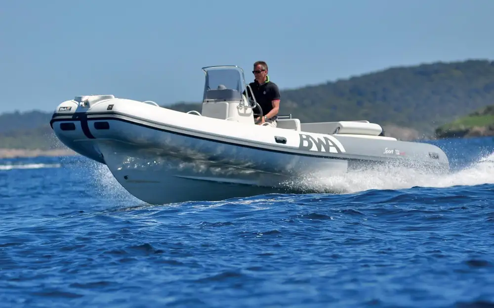 slider 4 BWA Sport 22 GT