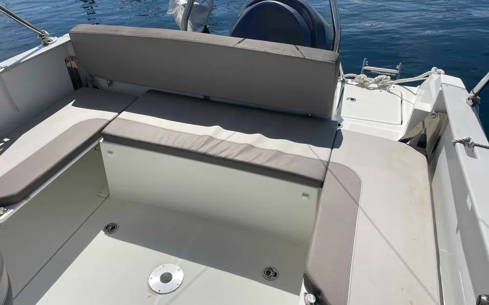 slider 10 Jeanneau Cap Camarat 7.5 CC