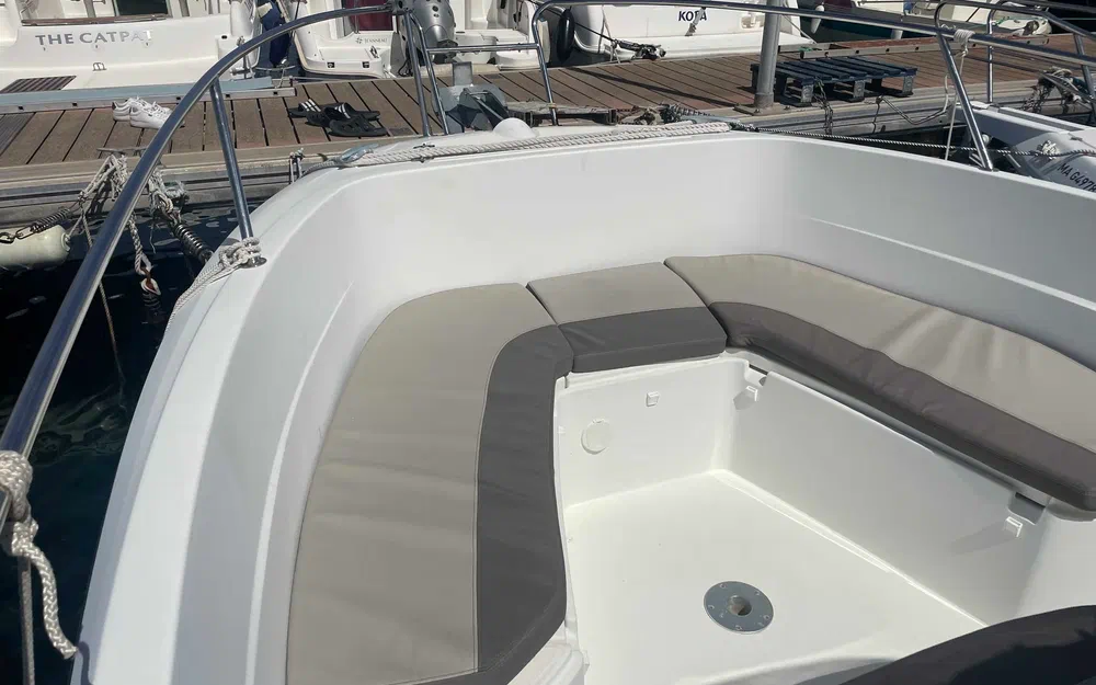 slider 18 Jeanneau Cap Camarat 7.5 CC
