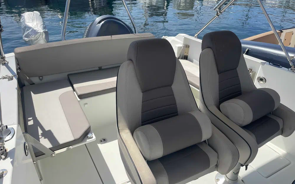 slider 8 Jeanneau Cap Camarat 7.5 CC