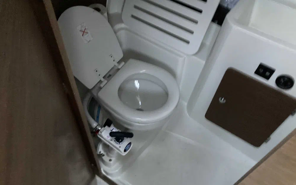 slider 9 Jeanneau Merry Fisher 795