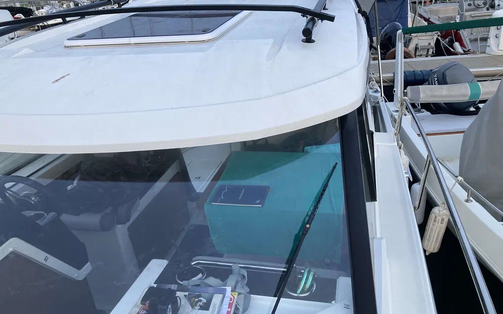 slider 15 Jeanneau Merry Fisher 795