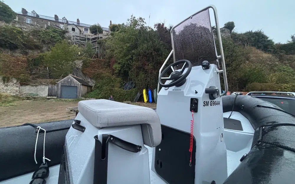 slider 9 Bombard Explorer 550