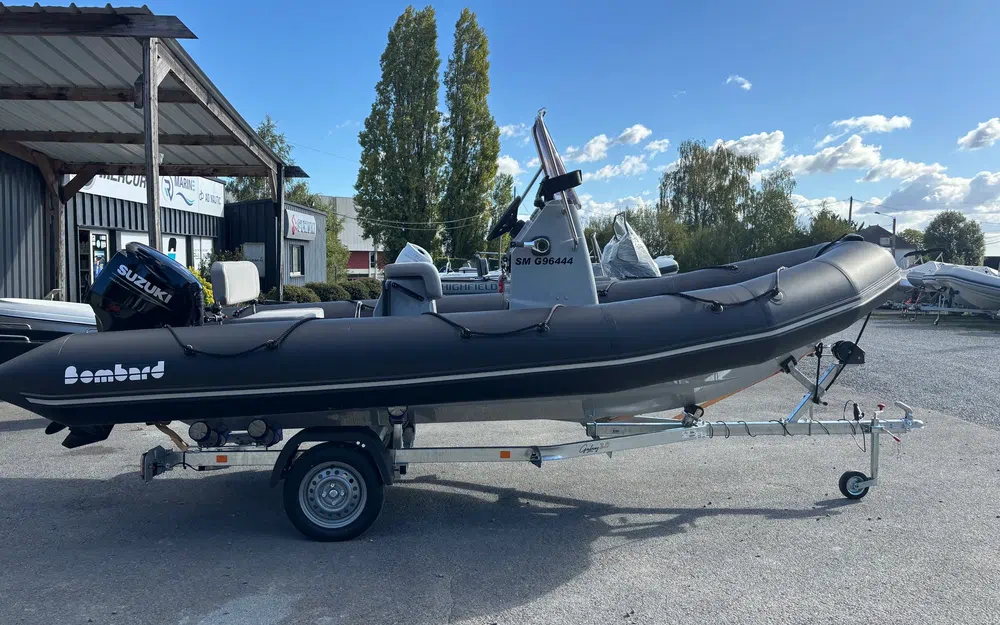 slider 14 Bombard Explorer 550