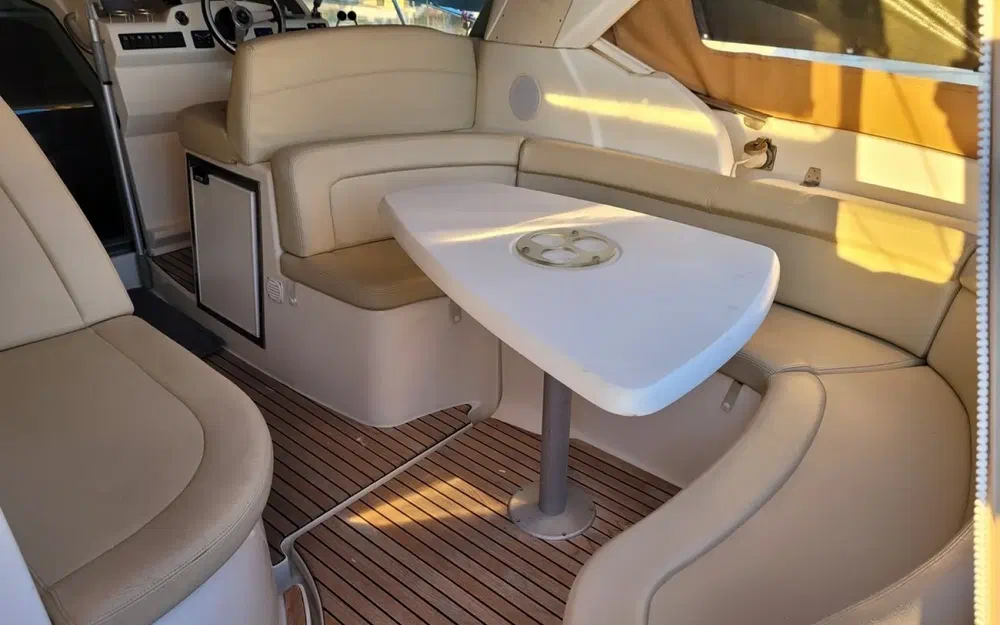 slider 2 Jeanneau Prestige 30