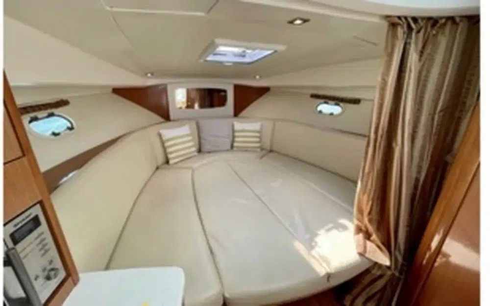 slider 4 Jeanneau Prestige 30