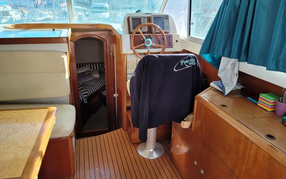 slider 5 Jeanneau Merry Fisher 900