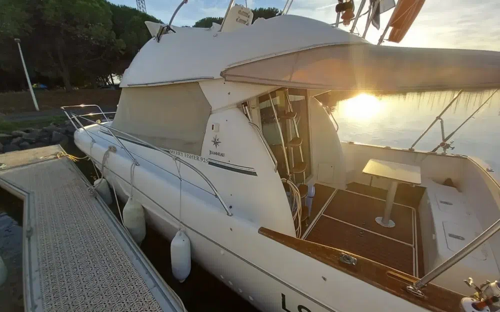 slider 0 Jeanneau Merry Fisher 925