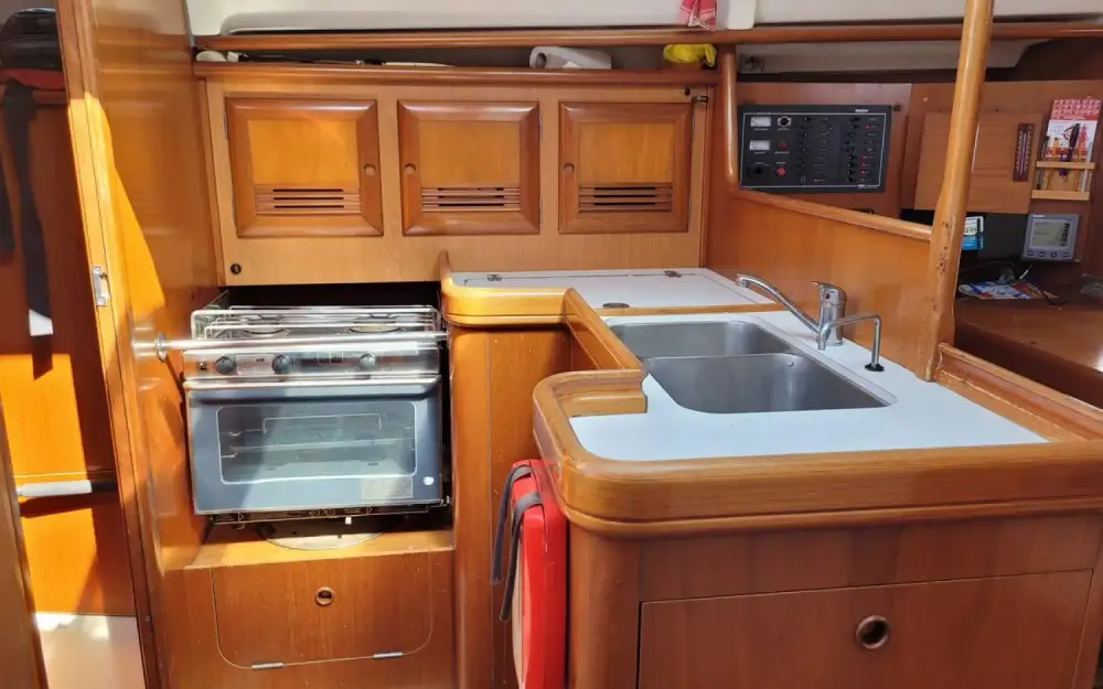 slider 2 Beneteau Oceanis 361 Clipper