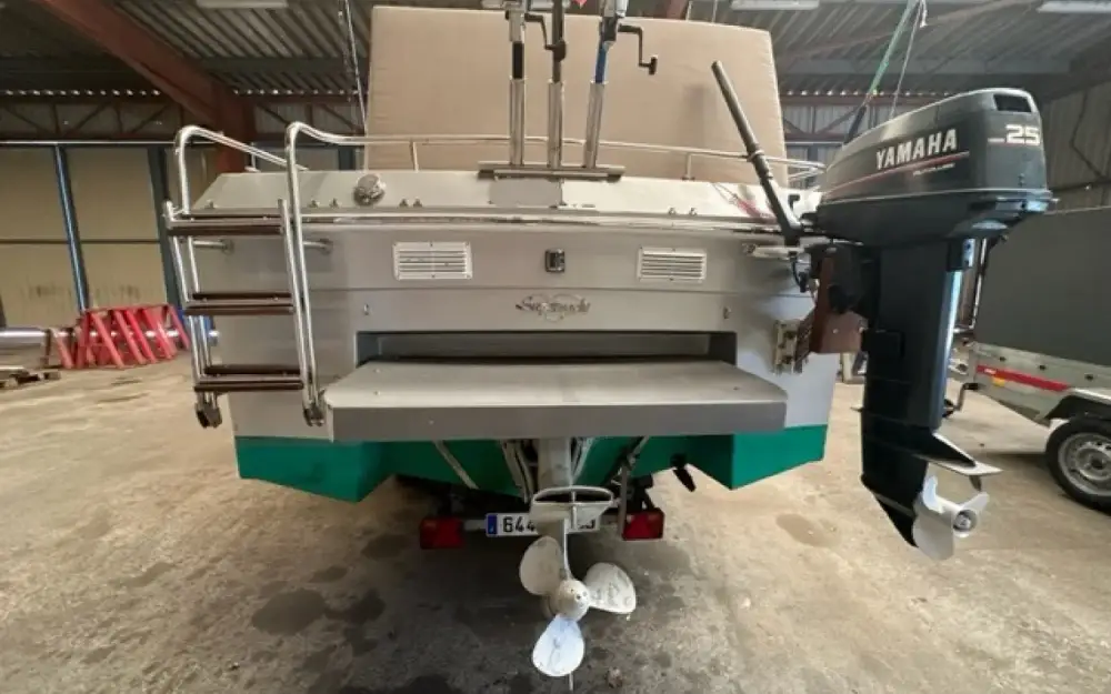 slider 3 Jeanneau Skanes 650